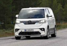 Електричний фургон volkswagen id buzz помічений під час тесту
