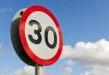 Влада парижа ввела жорсткі швидкісні ліміти