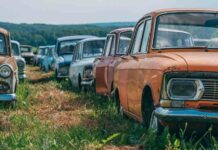 Старим тут не місце: чому власники старих машин всім заважають