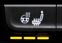 Російські водії назвали найпотрібніші і непотрібні опції в нових авто