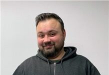 Можна було прийти в шоу-рум і купити, припустимо, audi tt-зараз це наймиліше купе виведено з російського портфоліо. А вже про honda і зовсім згадувати боляче: в 2010 в росії продавали не тільки успішний у всьому світі кросовери cr-v, але і седани accord, і civic і навіть субкомпакт jazz! а що зараз? honda рапортує про згортання продажів pilot і готується повністю покинути наш ринок