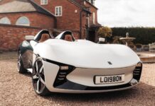 Brytyjski start-up Longbow zaprezentował muła testowego Speedster EV ważącego 895 kg