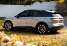 Nio святкує 300 000 поставок ES6 зі спеціальною версією SUV