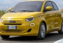 Fiat 500 Hybrid: продуктивність принесена в жертву доступності