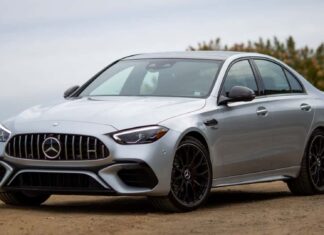 Mercedes-AMG C63: Zamítnutí modelu se čtyřmi válci