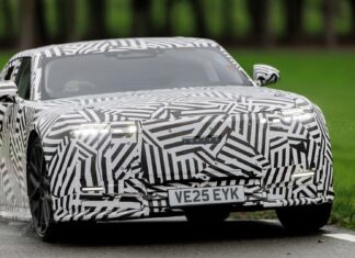 Jaguar Пересматривает Полностью Электрическое Будущее: Двигатель с Подзарядкой от Бензина Возможен для Type 00