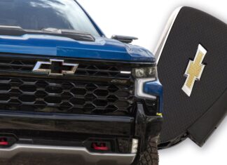 Преступная Группа по Краже Транспортных Средств Эксплуатировала Автосалоны на $2.4 Миллиона