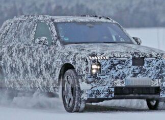 Rolls-Royce Готовит Второй Электромобиль: SUV Размером с Cullinan к 2028 Году