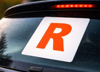 Северная Ирландия Внедряет Поэтапную Систему Вождения для Повышения Безопасности Молодых Водителей