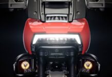 Расцвет приключенческих мотоциклов: почему универсальность побеждает в гонке на длинные дистанции