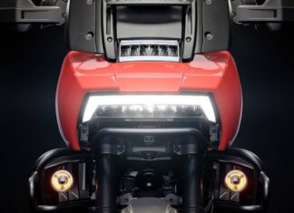 L’ascesa della motocicletta avventurosa: perché la versatilità vince la corsa sulla lunga distanza