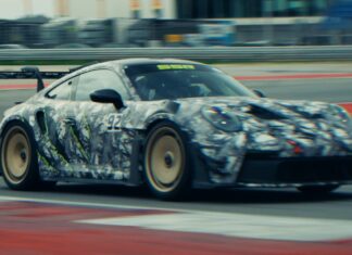 Projekt Leo: turbodoładowany silnik o mocy 800 KM stanowi wyzwanie dla dominacji Porsche GT