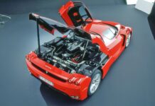 Міф про середнє розташування двигуна: не тільки у Ferrari