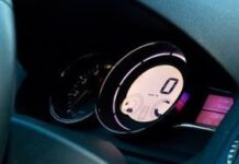 Як стандарти автомобільних комунікацій полегшують дизайн панелі приладів